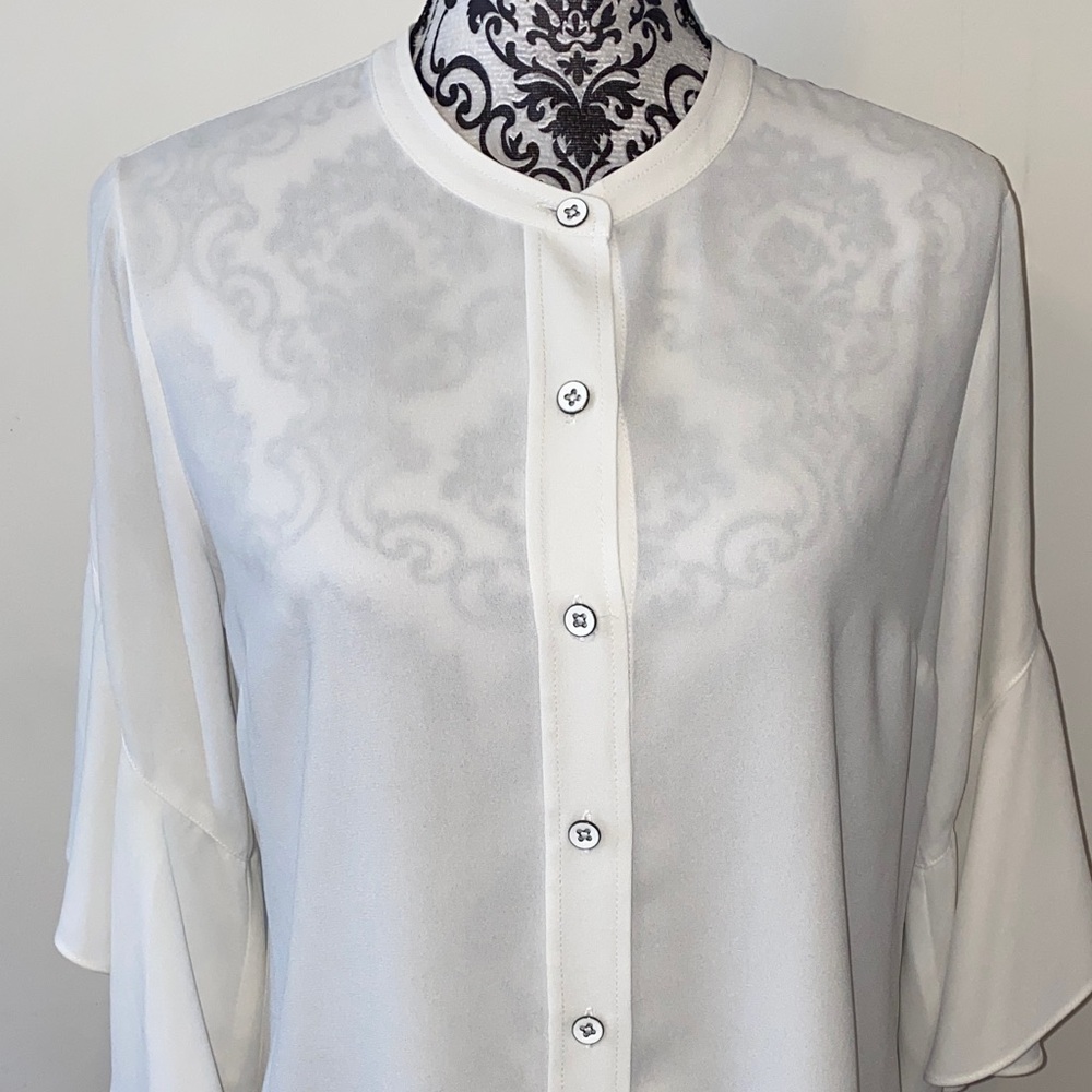 Cabi White Button-Down Float Blouse Size Small Ov… - image 3